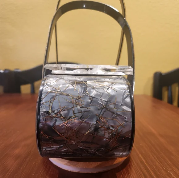 Vintage 1950s Lucite Confetti Bag carved panel top and hand strap - Picture 5 of 10